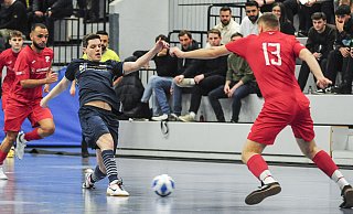 Brakes Jannis Wehmeier (dunkelblaues Trikot) traf beim 11:2 über Gadderbaum und hat jetzt Lust auf mehr. - Joerg Dieckmann Brakes Jannis Wehmeier (dunkelblaues Trikot) traf beim 11:2 über Gadderbaum und hat jetzt Lust auf mehr. - Joerg Dieckmann