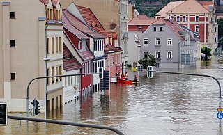Mehrmals sorgte Starkregen für Hochwasser und überflutete Keller. - Pixabay/LucyKaef Mehrmals sorgte Starkregen für Hochwasser und überflutete Keller. - Pixabay/LucyKaef