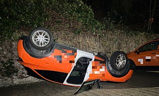 Ungewöhnlicher Unfall in Bielefeld. - Paul Brinkmann Ungewöhnlicher Unfall in Bielefeld. - Paul Brinkmann