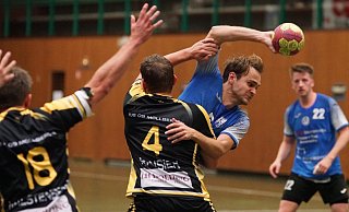 Luis Merschieve (am Ball) und seine Braker werden sich gegen Rödinghausen 60 Minuten lang ins Zeug legen müssen. - Peter Unger Luis Merschieve (am Ball) und seine Braker werden sich gegen Rödinghausen 60 Minuten lang ins Zeug legen müssen. - Peter Unger