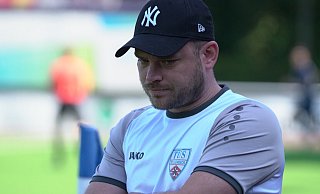 TuS-Trainer Daniel Eikelmann kann aus persönlichen und beruflichen Gründen sein Amt in Jöllenbeck nicht länger fortsetzen. Foto: Unger - Peter Unger TuS-Trainer Daniel Eikelmann kann aus persönlichen und beruflichen Gründen sein Amt in Jöllenbeck nicht länger fortsetzen. Foto: Unger - Peter Unger