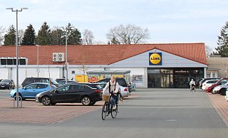 Dieser Lidl in Schloß Neuhaus soll durch einen Neubau ersetzt werden. - Anna-Lena Hinder Dieser Lidl in Schloß Neuhaus soll durch einen Neubau ersetzt werden. - Anna-Lena Hinder