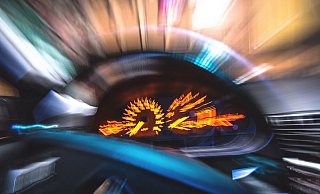 Mit Vollgas flüchtete der 24-Jährige vor der Polizei. Die sucht nun Zeugen. - Symbolfoto: pixabay/Creative Commons Mit Vollgas flüchtete der 24-Jährige vor der Polizei. Die sucht nun Zeugen. - Symbolfoto: pixabay/Creative Commons