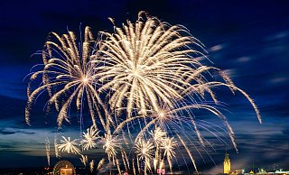 Nach der Libori-Woche inklusive Feuerwerk – hier der Blick vom Parkhaus des Brüderkrankenhauses – ziehen alle Beteiligten Bilanz. - Besim Mazhiqi Nach der Libori-Woche inklusive Feuerwerk – hier der Blick vom Parkhaus des Brüderkrankenhauses – ziehen alle Beteiligten Bilanz. - Besim Mazhiqi