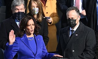 Kamala Harris wollte 2020 selbst Präsidentin werden, konnte sich aber nicht gegen Joe Biden durchsetzen. Stattdessen wurde sie am 20. Januar 2021 als erste schwarze Vize-Präsidentin der USA vereidigt. - Brendan Smialowski/AFP Kamala Harris wollte 2020 selbst Präsidentin werden, konnte sich aber nicht gegen Joe Biden durchsetzen. Stattdessen wurde sie am 20. Januar 2021 als erste schwarze Vize-Präsidentin der USA vereidigt. - Brendan Smialowski/AFP