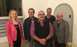 Sarah Heitkemper, Michael Meier (beides stellvertrete Vorsitzende), Thomas Bischoff (Vorsitzender), Jörg Depenbrock (Schriftführer) und Reinhard Kuntemeier (Kassierer) gehören dem neuen SPD-Stadtverbandsvorstand an. - Corina Lass Sarah Heitkemper, Michael Meier (beides stellvertrete Vorsitzende), Thomas Bischoff (Vorsitzender), Jörg Depenbrock (Schriftführer) und Reinhard Kuntemeier (Kassierer) gehören dem neuen SPD-Stadtverbandsvorstand an. - Corina Lass