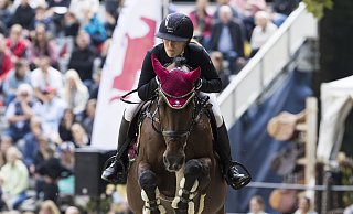 Mit ihrem Pferd „A crazy son of Lavina“ gewann Finja Bormann 2022 den Großen Preis von OWL. - Thomas Hellmann Mit ihrem Pferd „A crazy son of Lavina“ gewann Finja Bormann 2022 den Großen Preis von OWL. - Thomas Hellmann