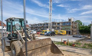 An der Haßkampstraße in Bünde errichtet die B&S ein neues Wohngebiet. Hier ein Foto von Juli 2021. - Angelina Kuhlmann An der Haßkampstraße in Bünde errichtet die B&S ein neues Wohngebiet. Hier ein Foto von Juli 2021. - Angelina Kuhlmann