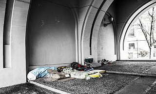 Sieben bis acht Menschen leben nach Einschätzung des Sozialberatungsdienstes in Herford derzeit auf der Straße. Und gerade in dieser Jahreszeit seien das genau sieben bis acht Menschen zu viel. (Symbolbild) - Pixabay Sieben bis acht Menschen leben nach Einschätzung des Sozialberatungsdienstes in Herford derzeit auf der Straße. Und gerade in dieser Jahreszeit seien das genau sieben bis acht Menschen zu viel. (Symbolbild) - Pixabay