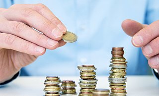 Viel finanzieller Handlunsspielraum bleibt der Stadt Löhne nicht mehr, jeder Euro muss umgedreht werden. - Andrea Warnecke/dpa Viel finanzieller Handlunsspielraum bleibt der Stadt Löhne nicht mehr, jeder Euro muss umgedreht werden. - Andrea Warnecke/dpa