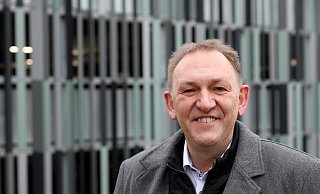 Der Vorstandssprecher der Kreiskliniken Herford-Bünde, Peter Hutmacher, will den Kreis Herford spätestens Ende 2024 verlassen. - Frank-Michael Kiel-Steinkamp Der Vorstandssprecher der Kreiskliniken Herford-Bünde, Peter Hutmacher, will den Kreis Herford spätestens Ende 2024 verlassen. - Frank-Michael Kiel-Steinkamp