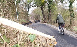 Die Teilstücke des beliebten Radwegs bei Beverungen können alle wieder befahren werden. - Burkhard Battran Die Teilstücke des beliebten Radwegs bei Beverungen können alle wieder befahren werden. - Burkhard Battran