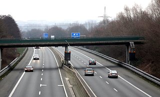 Die A30 muss stellenweise saniert werden und wird deshalb nachts an verschiedenen Stellen gesperrt. - Björn Kenter Die A30 muss stellenweise saniert werden und wird deshalb nachts an verschiedenen Stellen gesperrt. - Björn Kenter