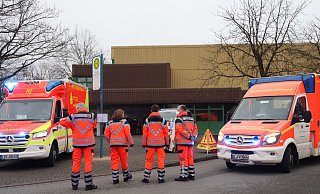 Nach der Reizgas-Attacke in der Gesamtschule Quelle hat die Aufarbeitung des Vorfalles begonnen. - Charlotte Mahncke Nach der Reizgas-Attacke in der Gesamtschule Quelle hat die Aufarbeitung des Vorfalles begonnen. - Charlotte Mahncke