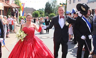 Königin Ellen Bathe und Prinzgemahl Wolfgang Bathe. - Burkhard Battran Königin Ellen Bathe und Prinzgemahl Wolfgang Bathe. - Burkhard Battran