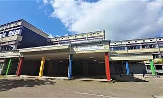 Nachdem Uwe Scharrer die Sekundarschule Höxter verlassen hat, wurde bei der Bezirksregierung ein Verfahren zur Neubesetzung der Schulleitung eingeleitet. - Simone Flörke Nachdem Uwe Scharrer die Sekundarschule Höxter verlassen hat, wurde bei der Bezirksregierung ein Verfahren zur Neubesetzung der Schulleitung eingeleitet. - Simone Flörke