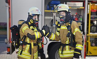 75 Prozent der Höxteraner engagieren sich ehrenamtlich – zum Beispiel bei der Freiwilligen Feuerwehr. - Pixabay (Symbolbild) 75 Prozent der Höxteraner engagieren sich ehrenamtlich – zum Beispiel bei der Freiwilligen Feuerwehr. - Pixabay (Symbolbild)