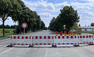 Für die Sanierung des Radweges wird die Westerbachstraße (L 773) halbseitig gesperrt. - Robert Becker Für die Sanierung des Radweges wird die Westerbachstraße (L 773) halbseitig gesperrt. - Robert Becker