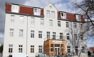 Eine Anruferin kündigte am Samstagabend an, dass eine Bombe in der Seniorenresidenz an der Stiftstraße detonieren würde. Foto: - Michael Lorenz Eine Anruferin kündigte am Samstagabend an, dass eine Bombe in der Seniorenresidenz an der Stiftstraße detonieren würde. Foto: - Michael Lorenz