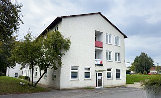 Vor dem Eingang des Schwesternwohnheims in Bielefeld ist die bewusstlose Frau am Montagmorgen gefunden worden. - © Andreas Zobe Vor dem Eingang des Schwesternwohnheims in Bielefeld ist die bewusstlose Frau am Montagmorgen gefunden worden. - © Andreas Zobe
