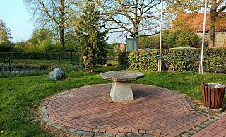 Am Dorfplatz in Harlinghausen ist es auch schon zu Vandalismus gekommen, wie Ratsmitglied Janina Huth ausführte. - Michael Grundmeier Am Dorfplatz in Harlinghausen ist es auch schon zu Vandalismus gekommen, wie Ratsmitglied Janina Huth ausführte. - Michael Grundmeier