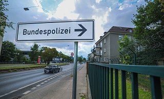 Seit September 2021 nutzt die Bundespolizei das Gelände der ehemaligen Catterick-Kaserne an der Detmolder Straße. - Sarah Jonek Seit September 2021 nutzt die Bundespolizei das Gelände der ehemaligen Catterick-Kaserne an der Detmolder Straße. - Sarah Jonek