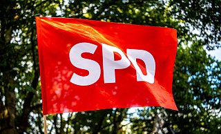 Die SPD beschränkt ihren Wahlkampf nicht nur auf Plakate und Fahnen. - dpa Die SPD beschränkt ihren Wahlkampf nicht nur auf Plakate und Fahnen. - dpa