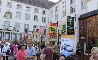 Bei diesem Libori-Fest wird das Areal für die Plaza Europa überdacht sein. - Steinmetz Bei diesem Libori-Fest wird das Areal für die Plaza Europa überdacht sein. - Steinmetz