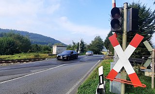 Der Bahnübergang wird runderneuert - aus diesem Grund muss die Strecke gesperrt werden. - David Schellenberg Der Bahnübergang wird runderneuert - aus diesem Grund muss die Strecke gesperrt werden. - David Schellenberg