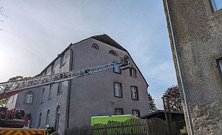 Feuerwehreinsatz an der Burgstraße in Peckelsheim. - FFW Willebadessen Feuerwehreinsatz an der Burgstraße in Peckelsheim. - FFW Willebadessen