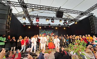 Mit einer großen Party hat sich die nordrhein-westfälische Landesgartenschau in Höxter verabschiedet. - LGS Mit einer großen Party hat sich die nordrhein-westfälische Landesgartenschau in Höxter verabschiedet. - LGS