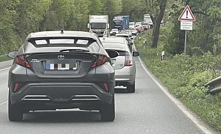 In Richtung des Weserauentunnels kommt es derzeit zu erheblichen Verkehrsbehinderungen. - Janina Schrader In Richtung des Weserauentunnels kommt es derzeit zu erheblichen Verkehrsbehinderungen. - Janina Schrader