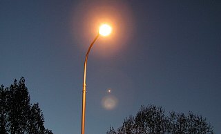 Eine Straßenlaterne in Bünde wurde abgebaut - das ärgert die Anwohner. - Symbolbild: Pixabay Eine Straßenlaterne in Bünde wurde abgebaut - das ärgert die Anwohner. - Symbolbild: Pixabay