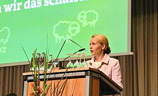 Festrednerin beim diesjährigen Tag des Landvolks zu Libori war Gesa Langenberg. Sie warb für eine mutige Landwirtschaft. - Lena Henning Festrednerin beim diesjährigen Tag des Landvolks zu Libori war Gesa Langenberg. Sie warb für eine mutige Landwirtschaft. - Lena Henning