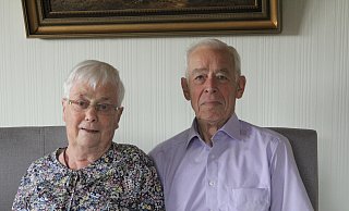 Waltraud und Helmut Poggemöller halten seit 65 Jahren fest zusammen. - Klaus Frensing Waltraud und Helmut Poggemöller halten seit 65 Jahren fest zusammen. - Klaus Frensing