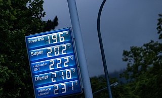 Der Tankstellen-Interessenverband (TIV) hat den Mineralölkonzernen vorgeworfen, die aktuelle Situation auszunutzen, um die Gewinne hochzutreiben. - Philipp von Ditfurth Der Tankstellen-Interessenverband (TIV) hat den Mineralölkonzernen vorgeworfen, die aktuelle Situation auszunutzen, um die Gewinne hochzutreiben. - Philipp von Ditfurth
