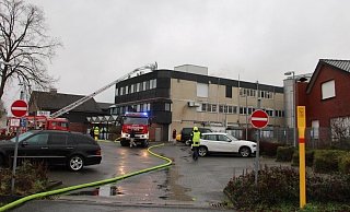 Bei der Firma Paul Daut GmbH & Co. KG in Rheda-Wiedenbrück ist am Mittwochmittag ein Brand ausgebrochen. - Thorsten Heß Bei der Firma Paul Daut GmbH & Co. KG in Rheda-Wiedenbrück ist am Mittwochmittag ein Brand ausgebrochen. - Thorsten Heß