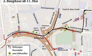 So sieht die Jahnplatz-Baustelle ab Dienstag aus: Die Baufelder wechseln die Seite, für die Busse sind Friedrich-Verleger- und Alfred-Bozi-Straße frei. - Quelle: Stadt/Grafik: Schultheiß So sieht die Jahnplatz-Baustelle ab Dienstag aus: Die Baufelder wechseln die Seite, für die Busse sind Friedrich-Verleger- und Alfred-Bozi-Straße frei. - Quelle: Stadt/Grafik: Schultheiß