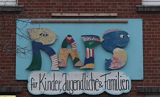 Das Stadtteilzentrum Raps in Mennighüffen muss aktuell auf eine Rutsche verzichten. - Ulf Hanke Das Stadtteilzentrum Raps in Mennighüffen muss aktuell auf eine Rutsche verzichten. - Ulf Hanke