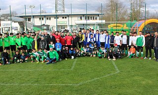 Rund 3.400 Euro kommen bei dem Benefiz-Fußballturnier zusammen. - Moritz Jülich Rund 3.400 Euro kommen bei dem Benefiz-Fußballturnier zusammen. - Moritz Jülich