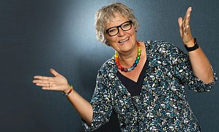 Lachyoga-Trainerin Annette Leßmann aus Höxter liegt das Lachen am Herzen - nicht nur, aber auch am Weltlachtag. - Jekaterina Knyasewa Lachyoga-Trainerin Annette Leßmann aus Höxter liegt das Lachen am Herzen - nicht nur, aber auch am Weltlachtag. - Jekaterina Knyasewa