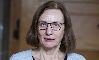 Mit Gudrun Hennke ist erstmals eine Grüne Bezirksbürgermeisterin in Mitte. Sie bekennt sich zur Verkehrswende, deren Eingriffe wie der Altstadt-Test mit Straßensperrungen im Stadtbezirk eine wichtige Rolle spielen. - Sarah Jonek Mit Gudrun Hennke ist erstmals eine Grüne Bezirksbürgermeisterin in Mitte. Sie bekennt sich zur Verkehrswende, deren Eingriffe wie der Altstadt-Test mit Straßensperrungen im Stadtbezirk eine wichtige Rolle spielen. - Sarah Jonek