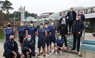 Die Verantwortlichen der Westfalen Therme, der Stadtverwaltung sowie zahlreiche Mitarbeiter freuen sich auf die anstehende Freibad-Saison. - Stadt Bad Lippspringe Die Verantwortlichen der Westfalen Therme, der Stadtverwaltung sowie zahlreiche Mitarbeiter freuen sich auf die anstehende Freibad-Saison. - Stadt Bad Lippspringe