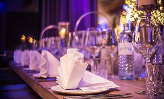 Ob gemütliches Essengehen, gemeinsames Rätseln oder Action. Im Kreis Gütersloh finden sich zahlreiche Angebote für die Weihnachtsfeier. - Symboldbild/Pixabay Ob gemütliches Essengehen, gemeinsames Rätseln oder Action. Im Kreis Gütersloh finden sich zahlreiche Angebote für die Weihnachtsfeier. - Symboldbild/Pixabay