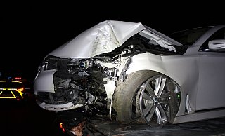 Der BMW nahm erheblichen Schaden. - Polizei Minden-Lübbecke Der BMW nahm erheblichen Schaden. - Polizei Minden-Lübbecke