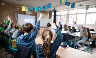 Wie sieht die Unterrichtssituation und die personelle Aussstattung des Lehrerkollegiums in Schulen in Enger und Spenge aus? Die NW hat nachfragt. - Daniel Reinhardt/DPA Wie sieht die Unterrichtssituation und die personelle Aussstattung des Lehrerkollegiums in Schulen in Enger und Spenge aus? Die NW hat nachfragt. - Daniel Reinhardt/DPA