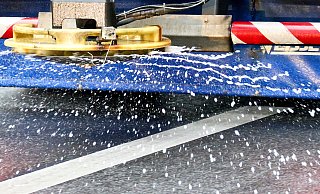 Wenn es glatt ist, machen sich die Streufahrzeuge im Kreis Höxter auf den Weg. - Verwendung weltweit Wenn es glatt ist, machen sich die Streufahrzeuge im Kreis Höxter auf den Weg. - Verwendung weltweit