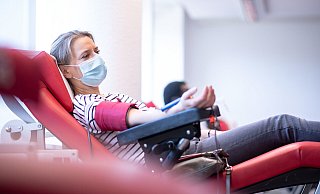 Jeden Tag benötigt alleine das DRK zur Versorgung der Kliniken in NRW 3.000 Blutspenden. - picture alliance Jeden Tag benötigt alleine das DRK zur Versorgung der Kliniken in NRW 3.000 Blutspenden. - picture alliance