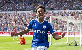 Ob auch Schalkes Assan Ouedraogo im Sommer mit in der Sportclub-Arena des SC Verl antritt, ist unklar. Er wird von mehreren Vereinen umworben. - dpa/David Inderlied Ob auch Schalkes Assan Ouedraogo im Sommer mit in der Sportclub-Arena des SC Verl antritt, ist unklar. Er wird von mehreren Vereinen umworben. - dpa/David Inderlied