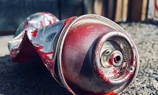 Die Sprayer verewigten sich an mehreren Gebäuden zwischen Bahnhofstraße und Kesselbrink. - Pixabay Die Sprayer verewigten sich an mehreren Gebäuden zwischen Bahnhofstraße und Kesselbrink. - Pixabay